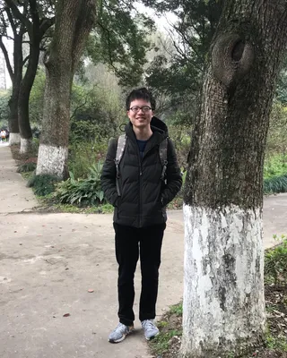万建强
