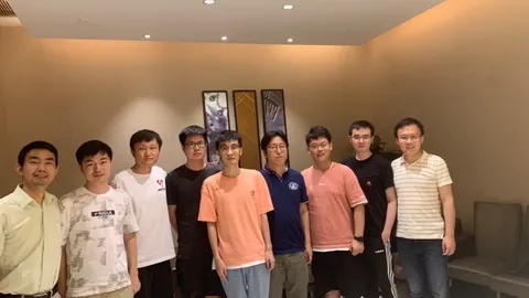 祝贺VLR研究组2020届13位毕业生顺利毕业并取得学位